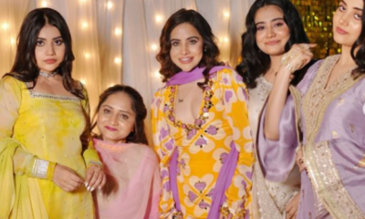 Uorfi Javed with sisters-The Reelstars