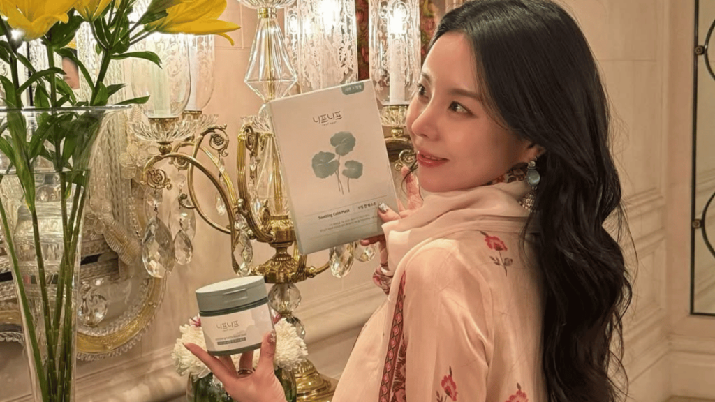 J-Hope's Sister Jung Jiwoo Launches Beauty Brand in India, Explores Delhi